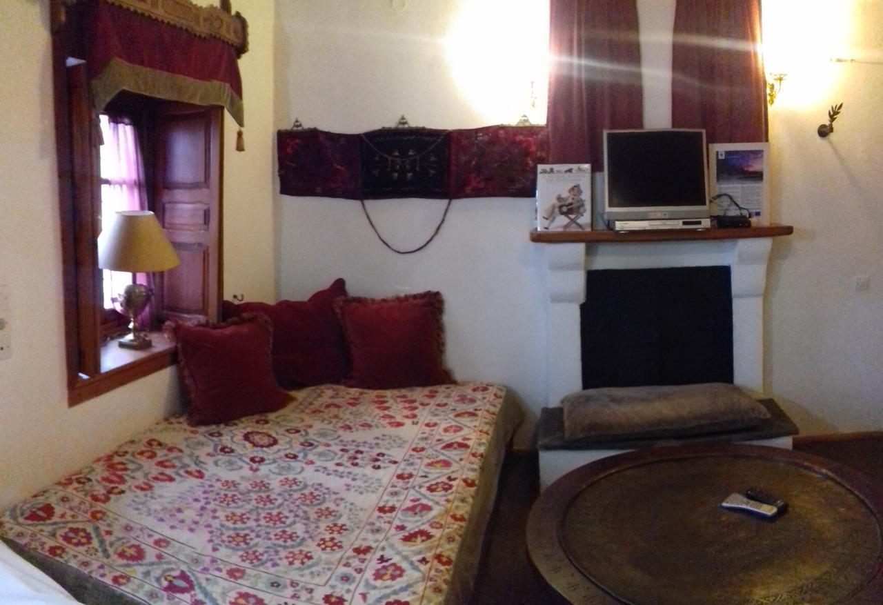 Traditional Rooms Karaouli Papigko Eksteriør billede